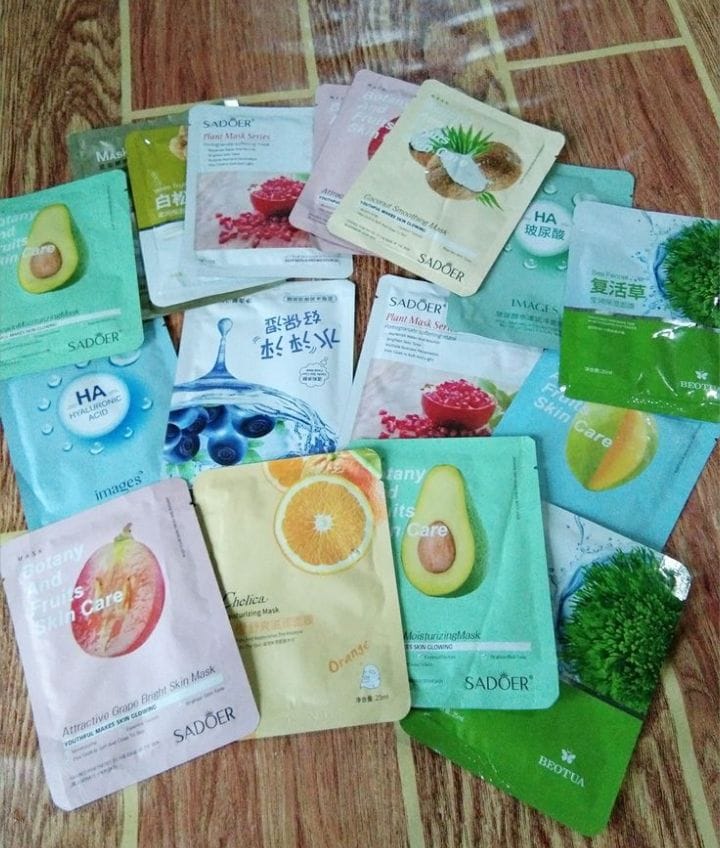 Hydrating face and eye mask